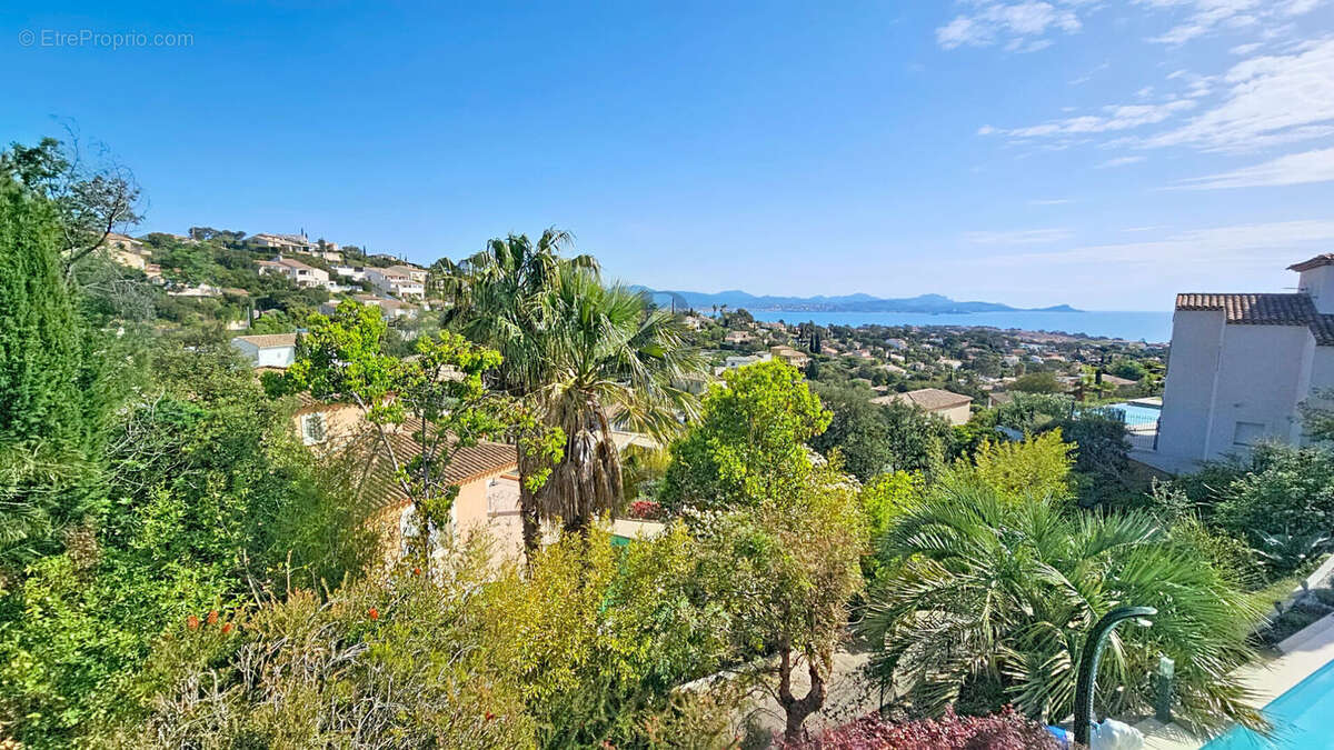 Villa vue mer frejus saint-aygulf - position dominante au calme - photo 2