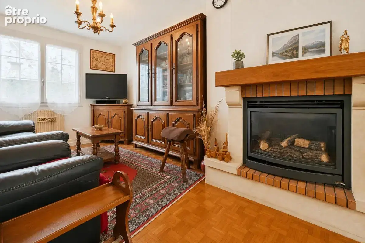 Maison de 7 pièces de 180 m² à Saint-Chéron - photo 4