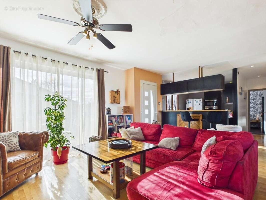 Maison à PEL-ET-DER