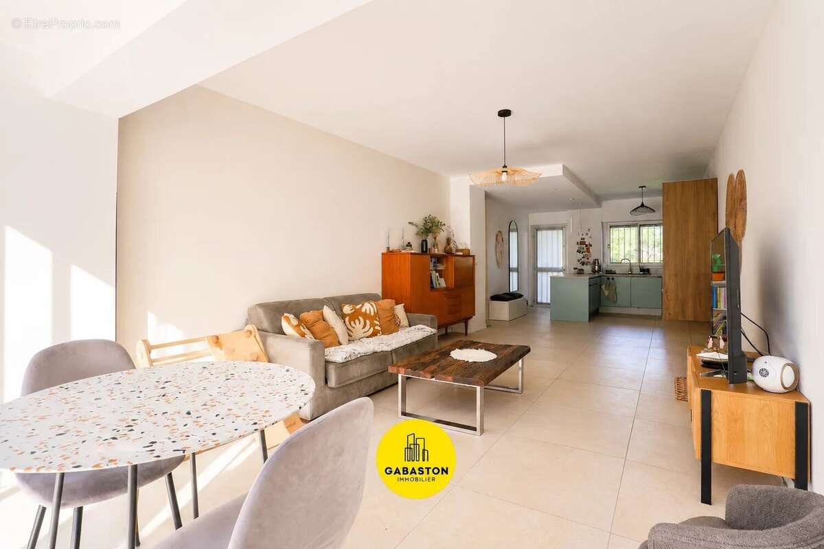 Appartement à MARSEILLE-12E