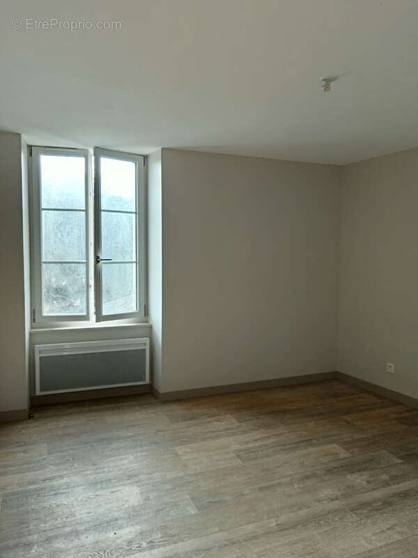 Maison à CEAUX-EN-COUHE
