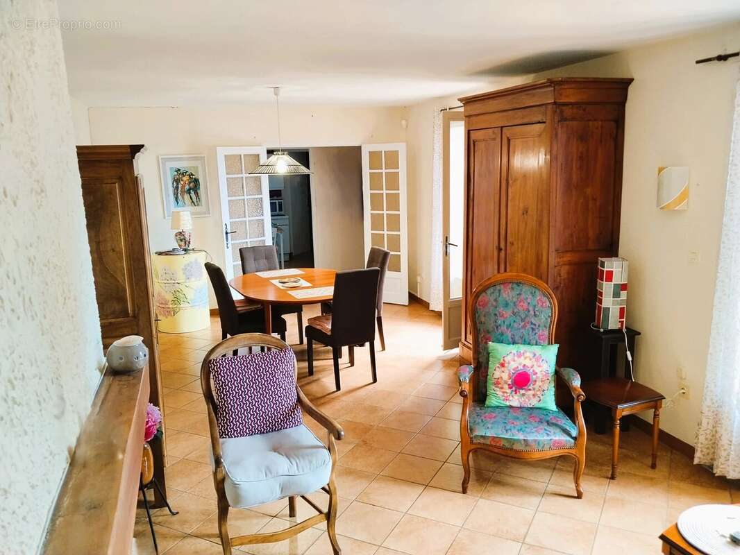 Maison à MARGUERITTES