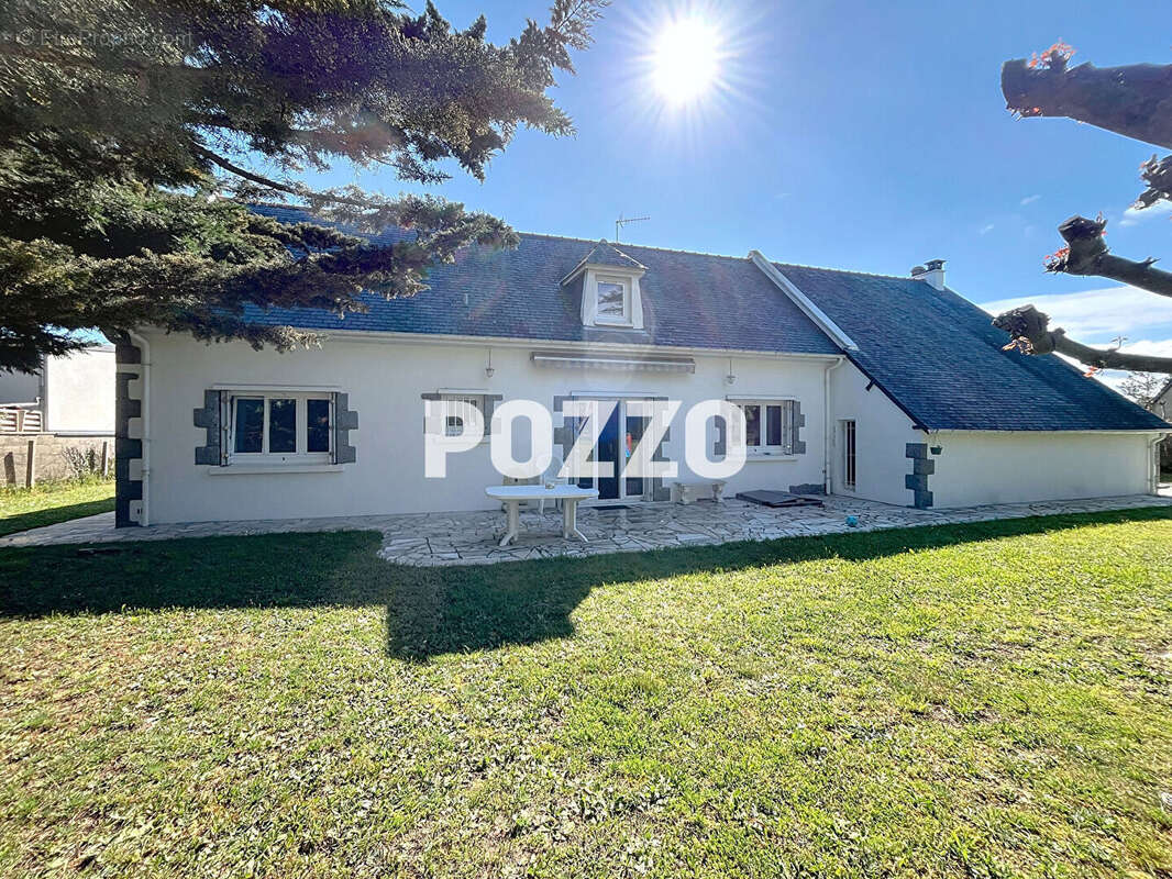 Maison à JULLOUVILLE