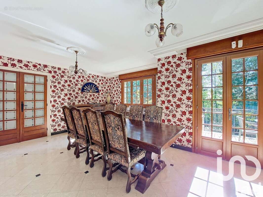 Photo 9 - Maison à PONT-DE-CHERUY