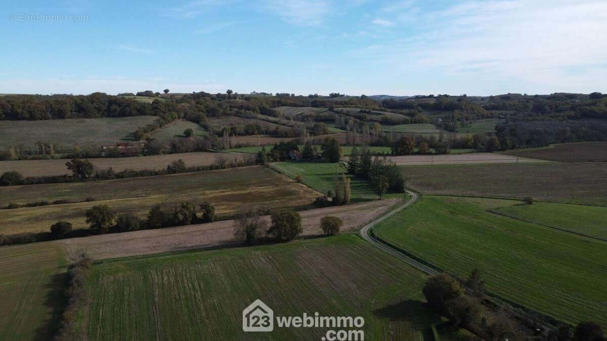 Maison à SAINT-JEAN-POUTGE