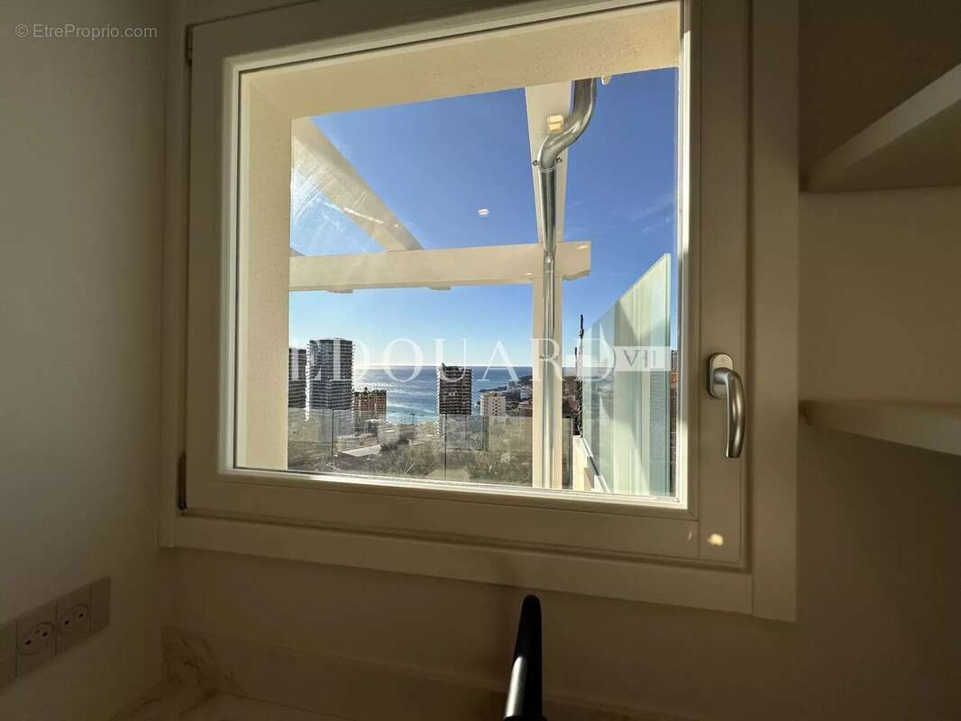 Appartement à ROQUEBRUNE-CAP-MARTIN