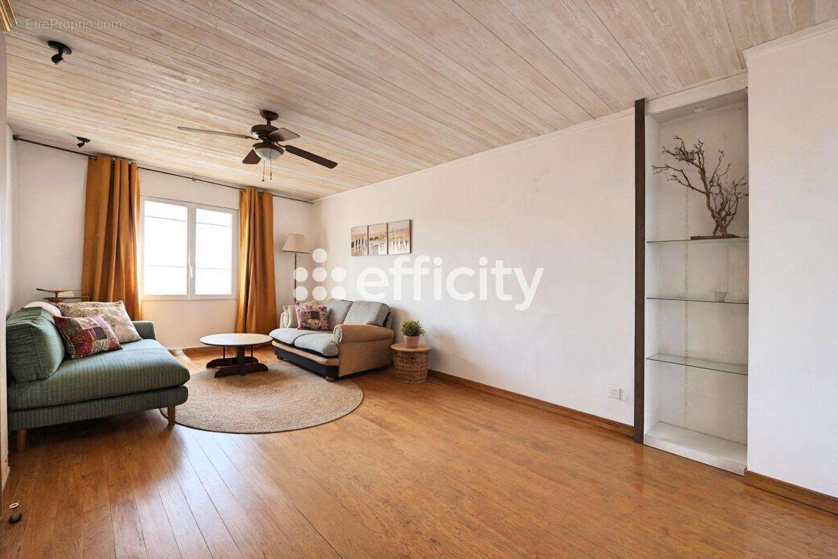 Maison à VELONE-ORNETO