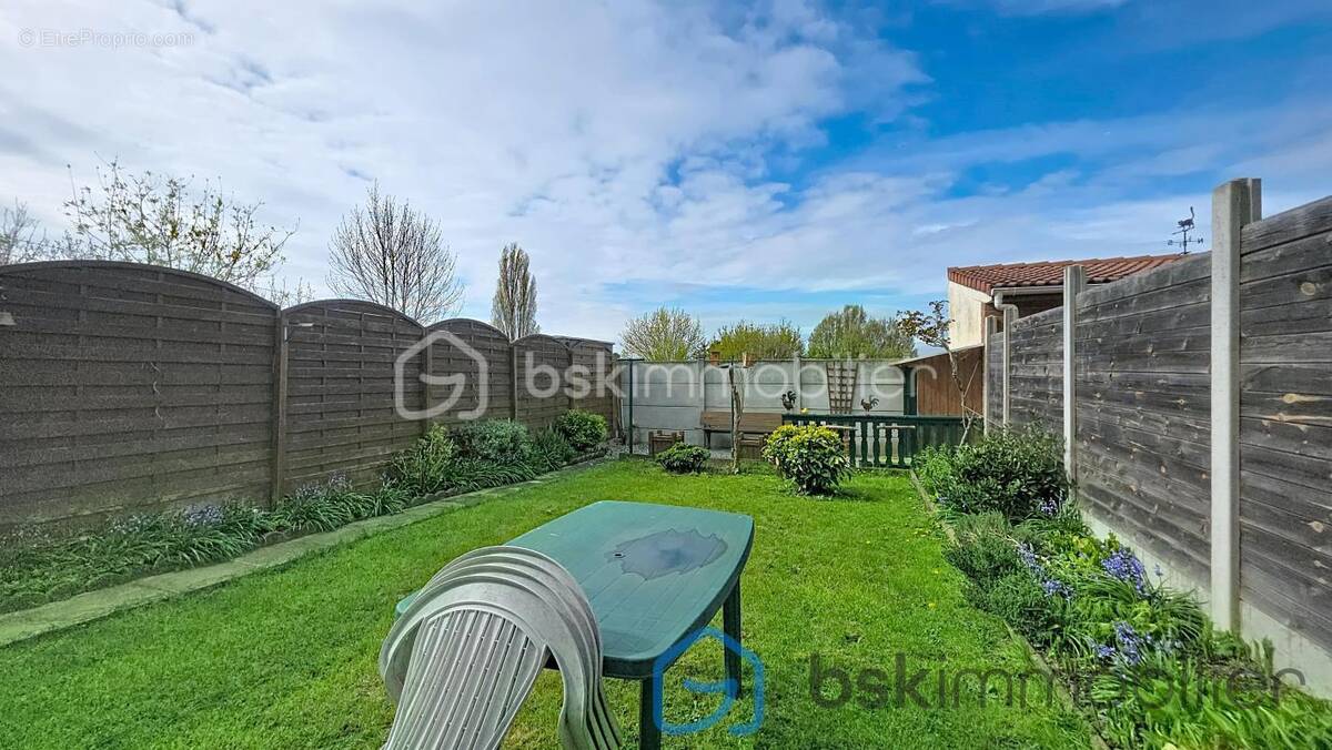 Maison à DOUCHY-LES-MINES