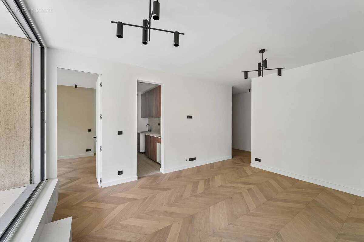 Appartement à NEUILLY-SUR-SEINE