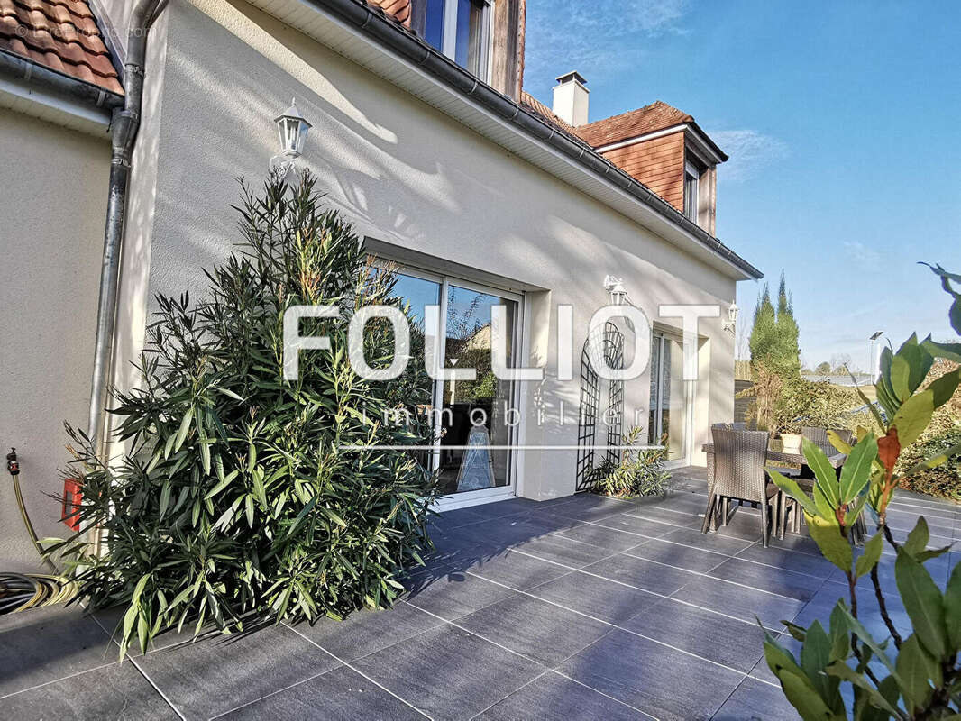 Maison à SAINT-PAIR-SUR-MER