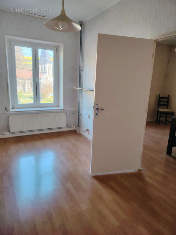 Maison à LAMORVILLE