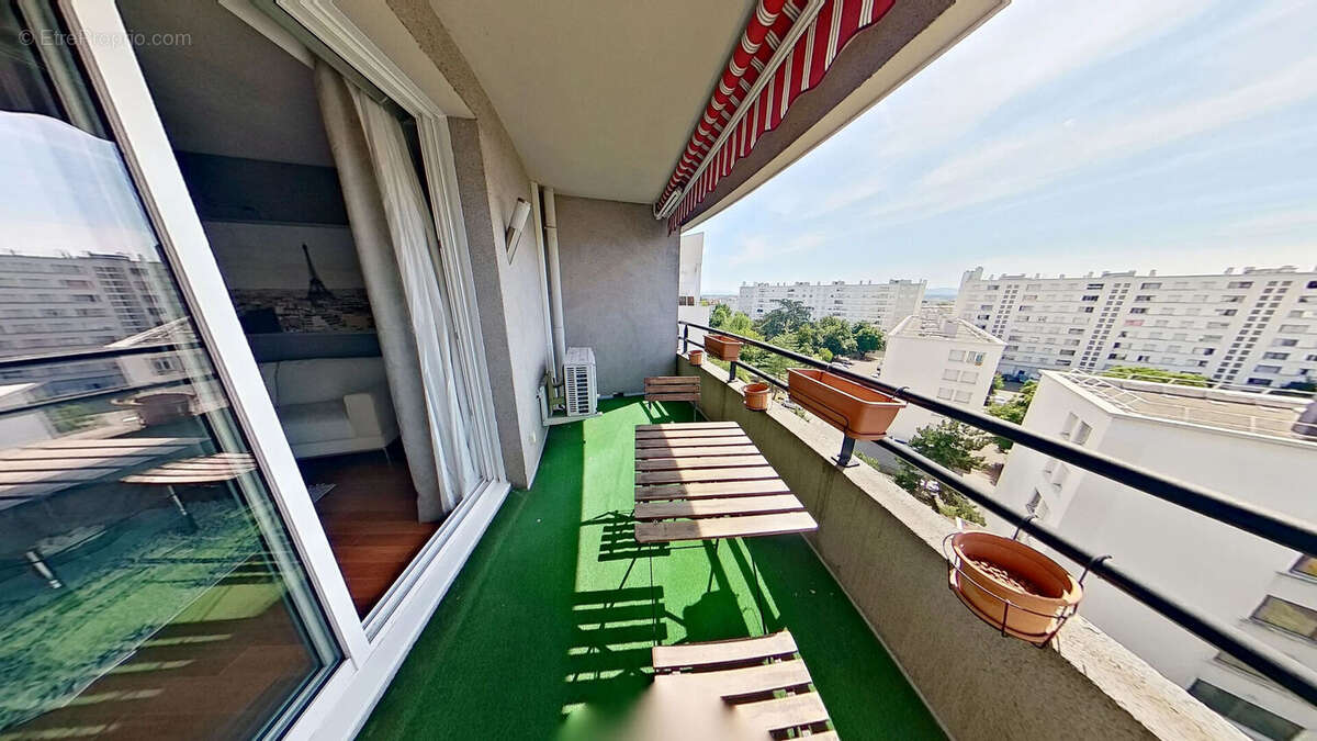 Appartement à LYON-8E