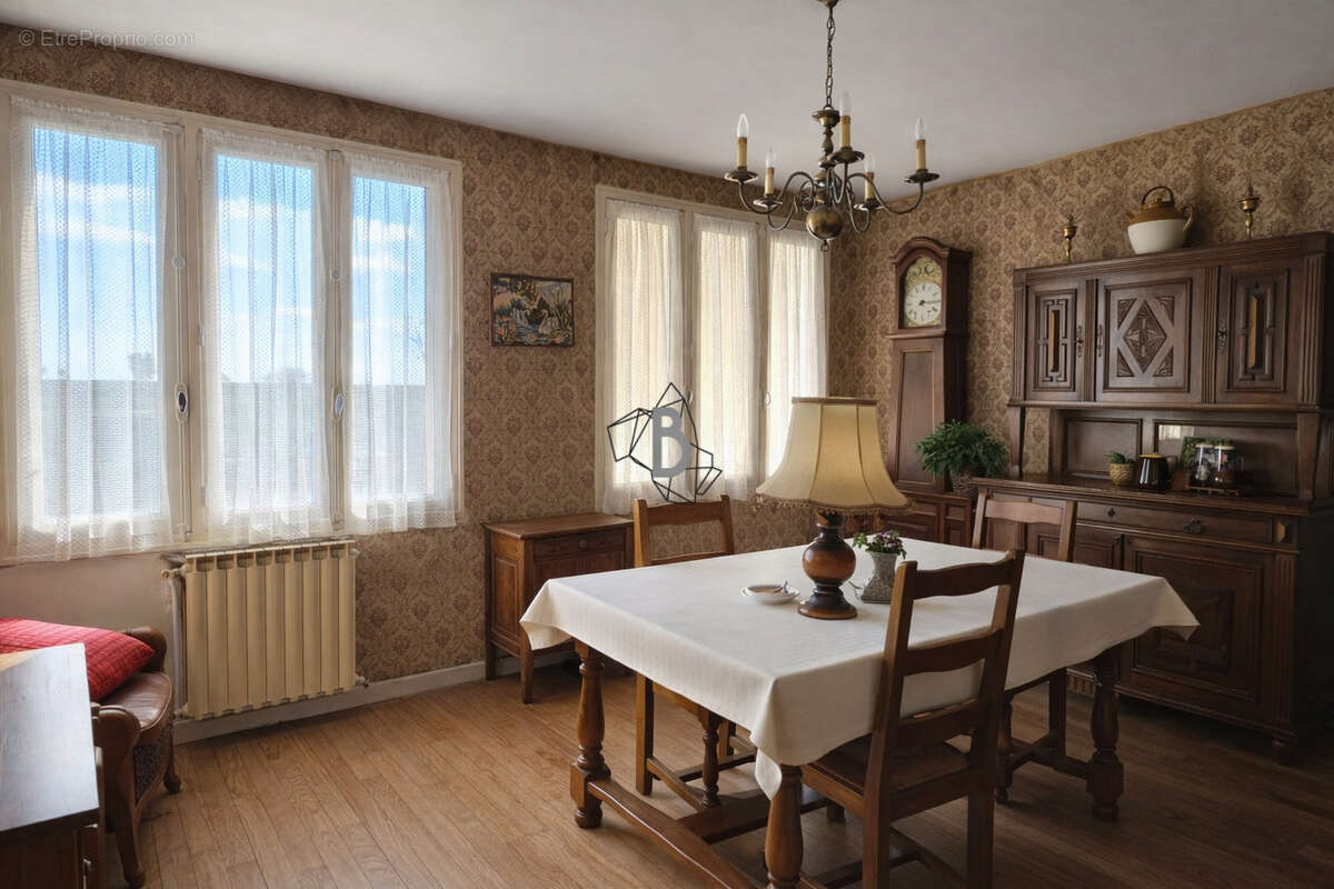 Maison à AURIAC-LAGAST