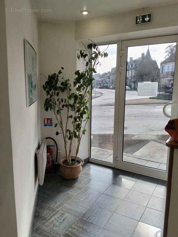 Appartement à LUCENAY-LES-AIX