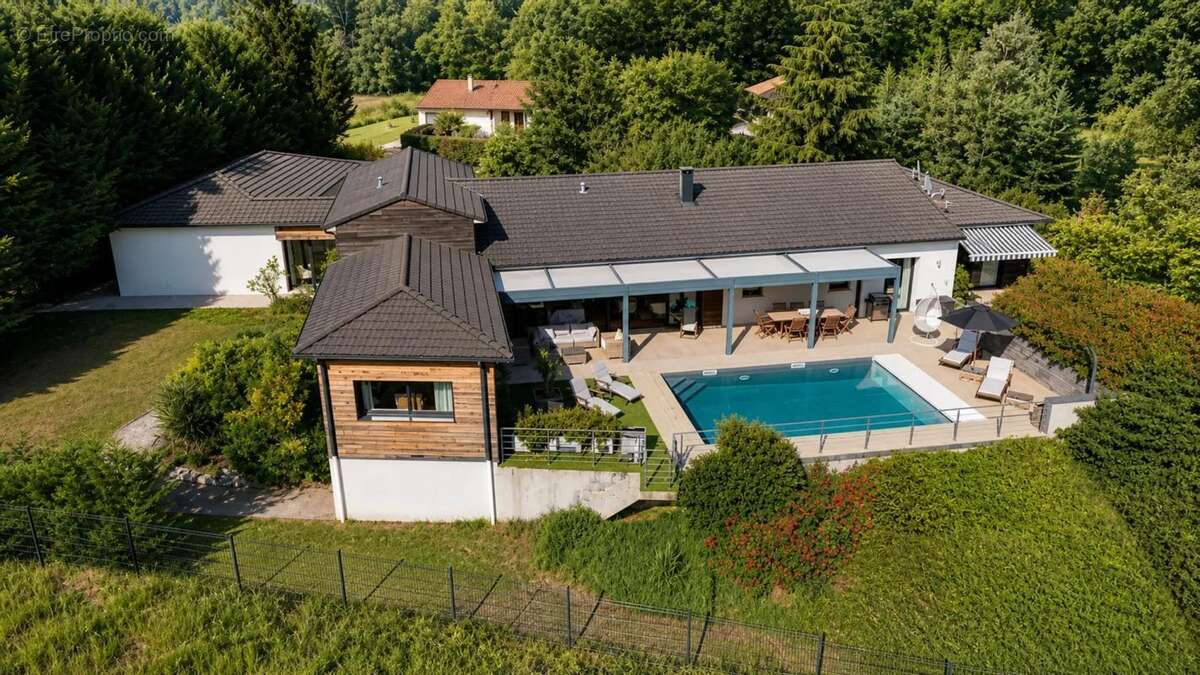 Maison contemporaine 242m2 avec piscine - photo 13