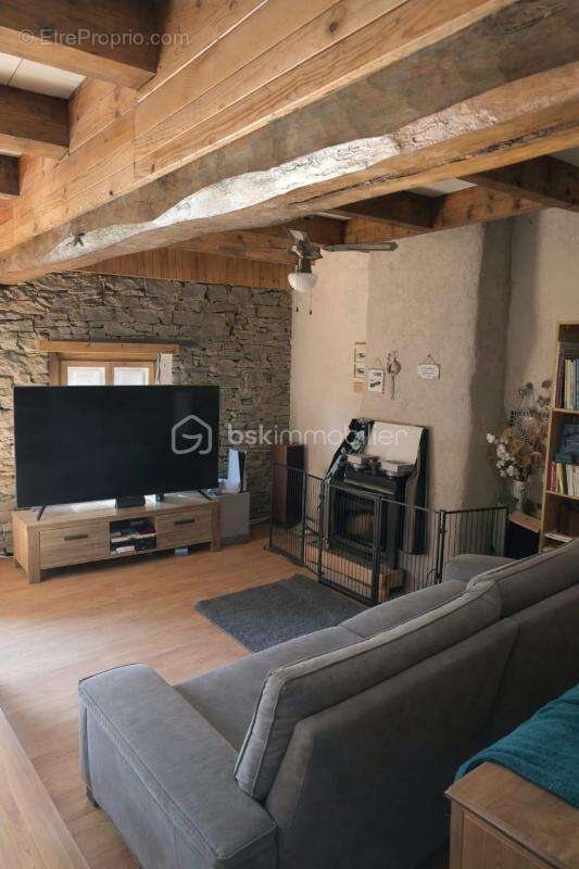 Maison à MASSINGY