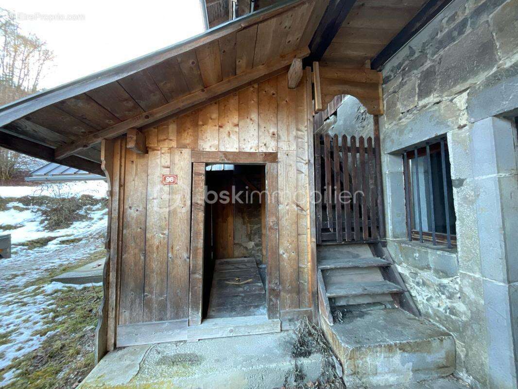 Appartement à MIEUSSY