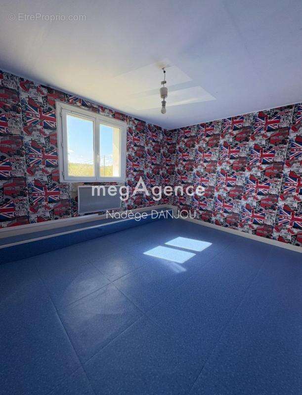 Maison à SAINT-SEVER-CALVADOS