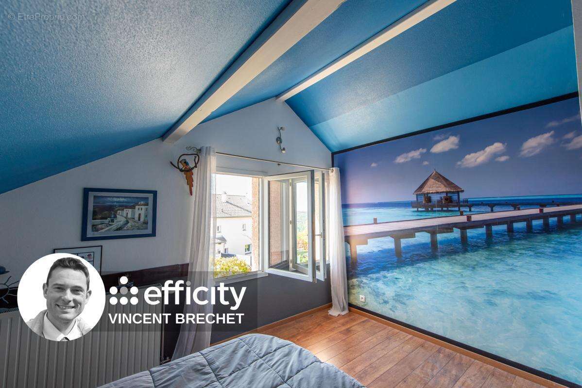 Maison à CRUSEILLES