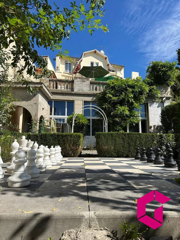 Maison à BRIVES-CHARENSAC