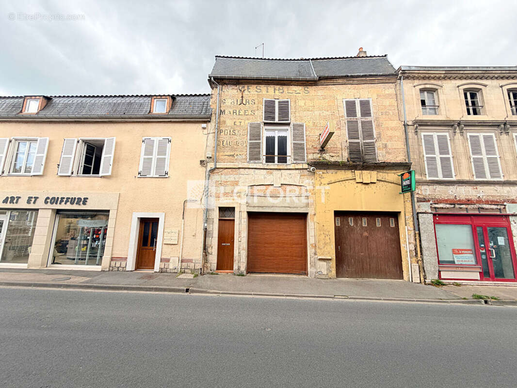 Maison à SAINTE-MENEHOULD