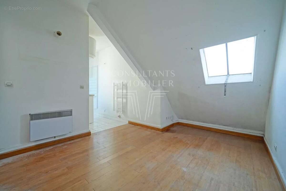 Appartement à PARIS-8E