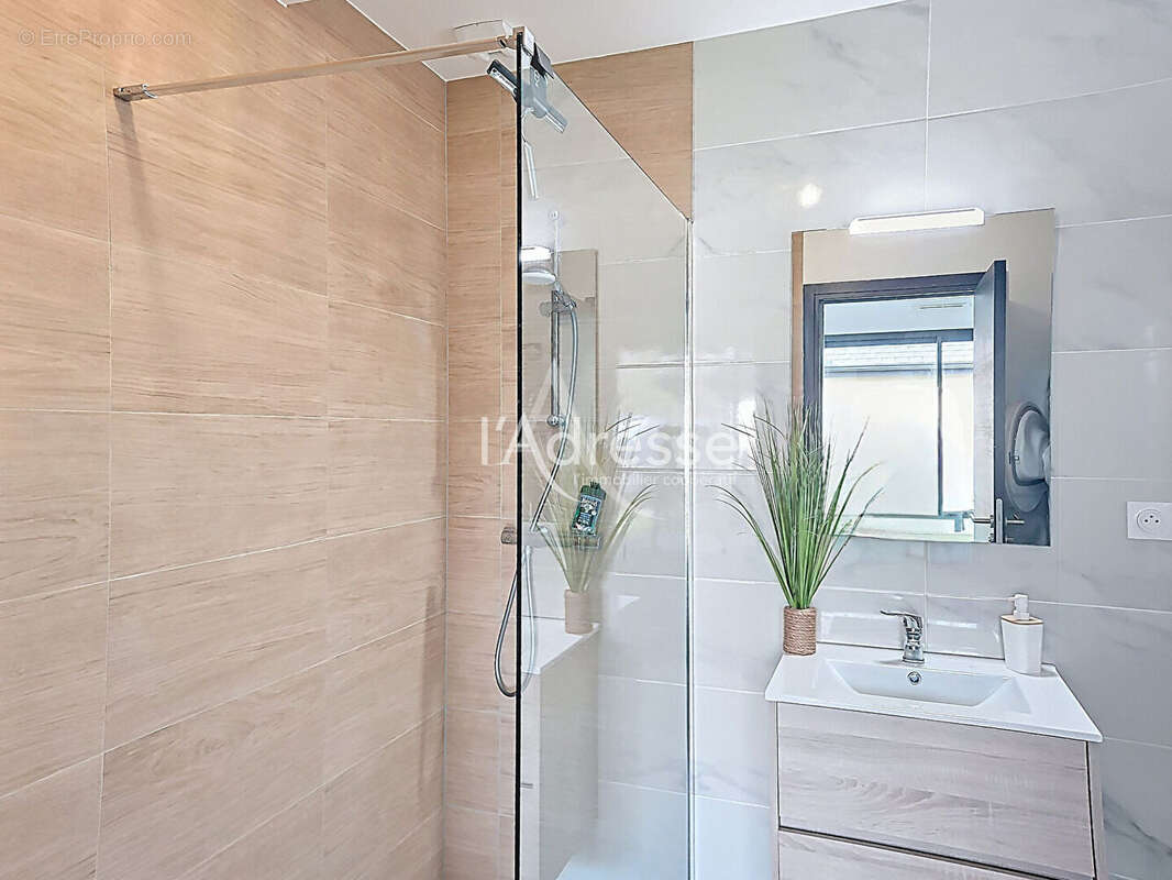 Maison à BAILLY-ROMAINVILLIERS