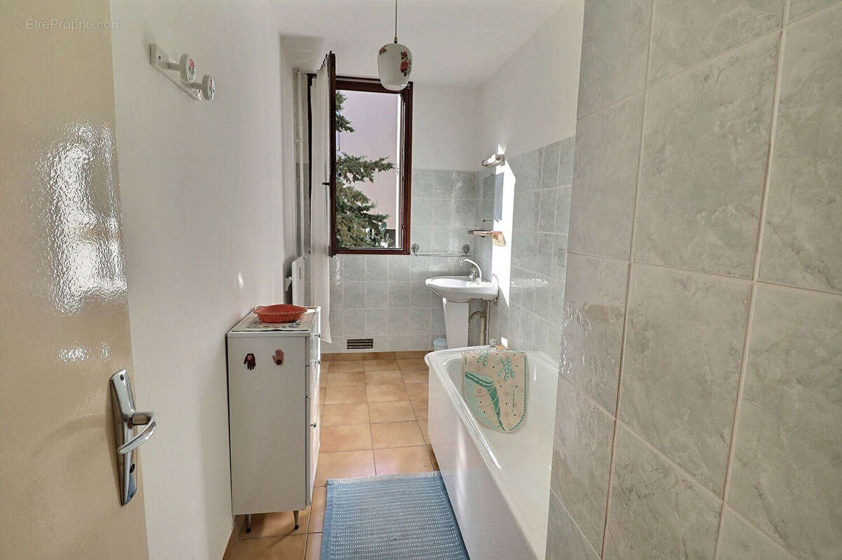 Appartement à SAINT-RAPHAEL