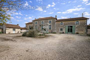 Maison à VENDEUVRE-DU-POITOU