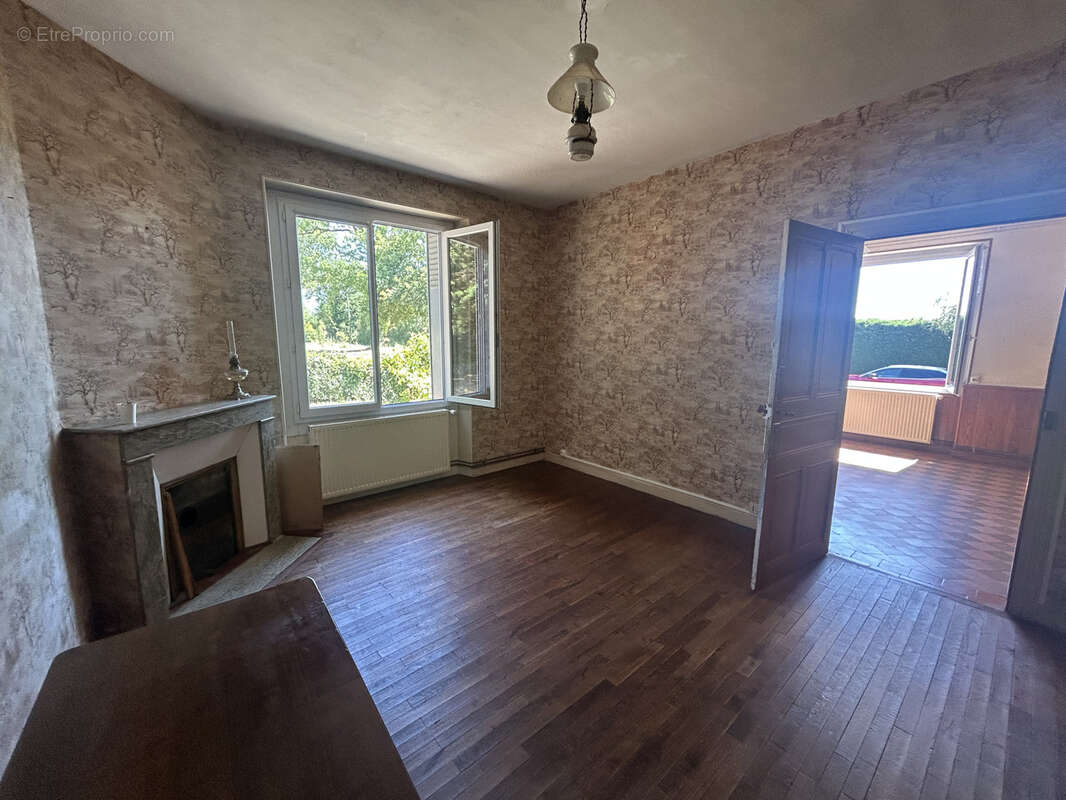 Belle maison en pierres - 1942 - 2 chambres - photo 9