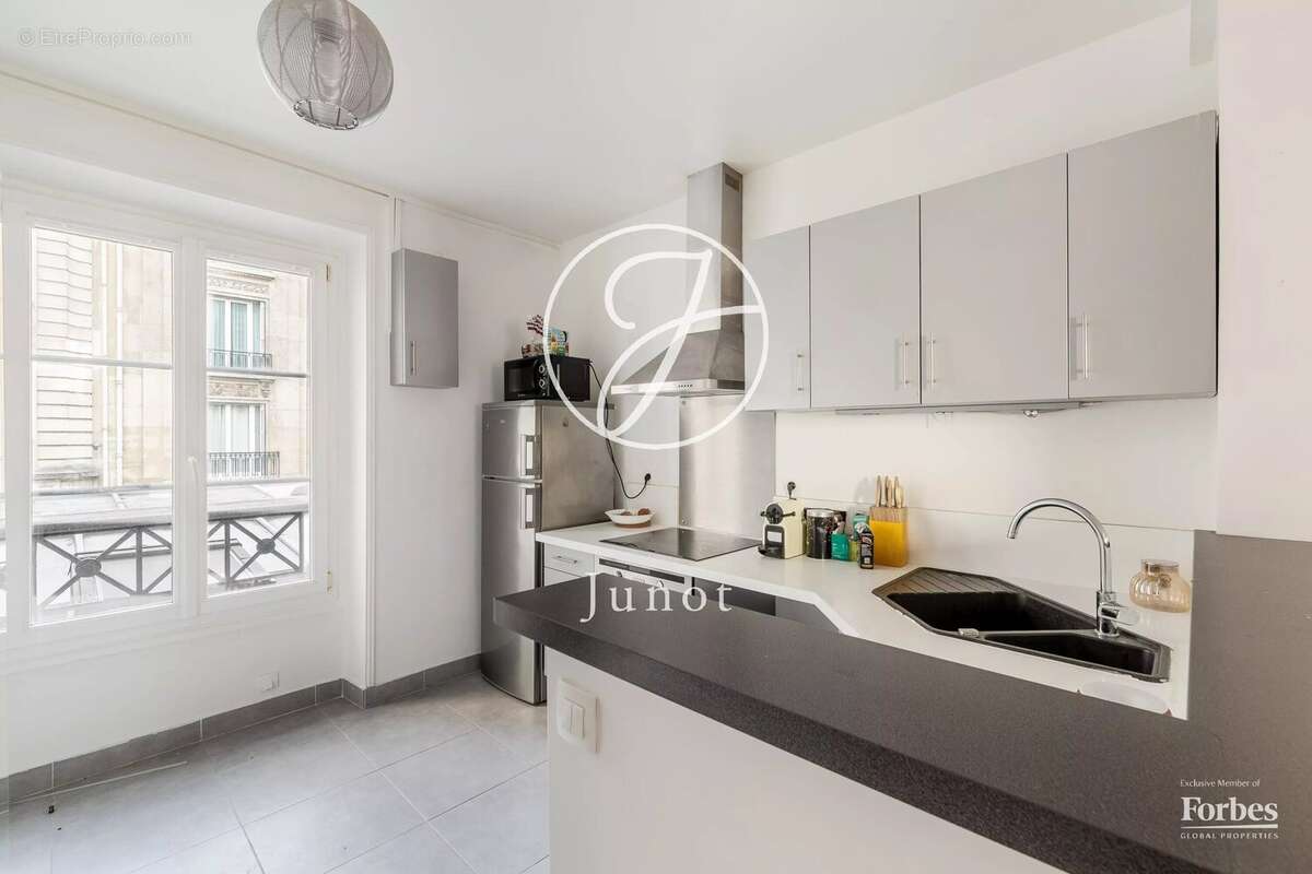 Appartement à PARIS-9E