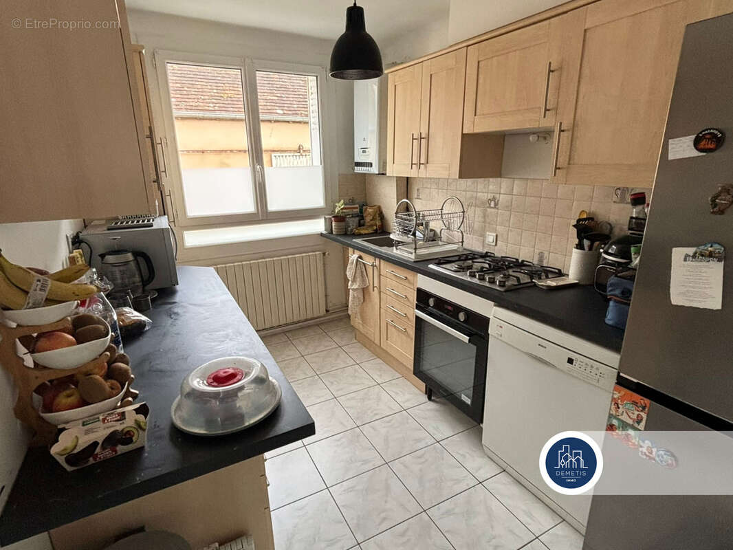 Maison à LA SUZE-SUR-SARTHE