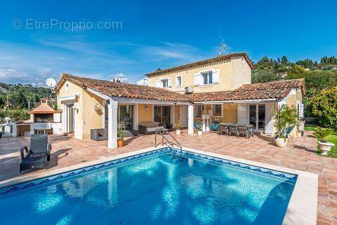 Maison à MOUGINS