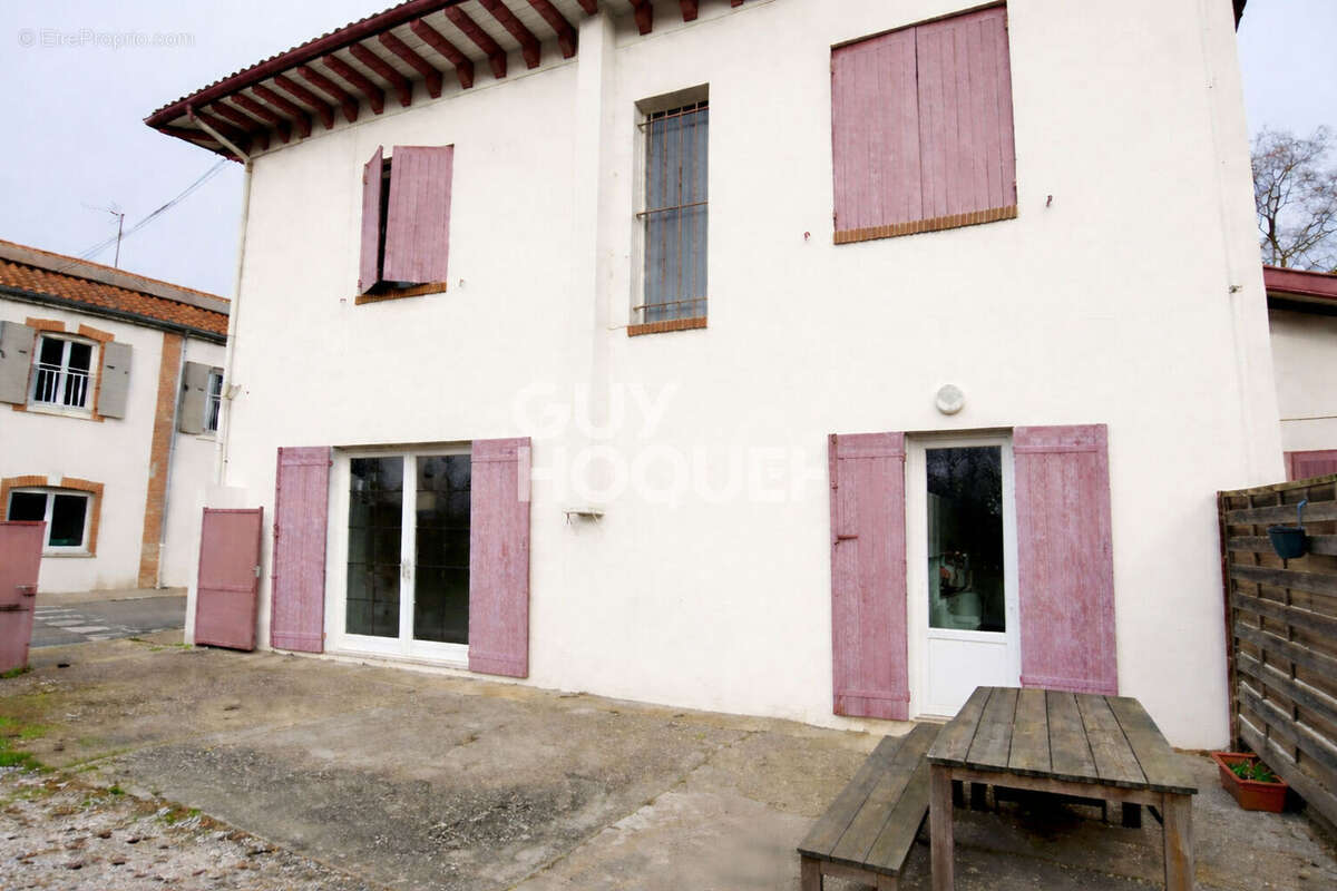 Appartement à SOUSTONS