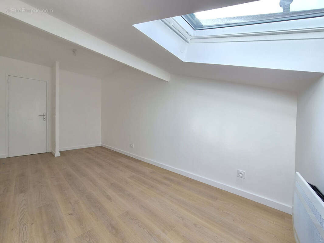 T2 49m² rénové avec terrasse Sud de 14 m² - photo 8