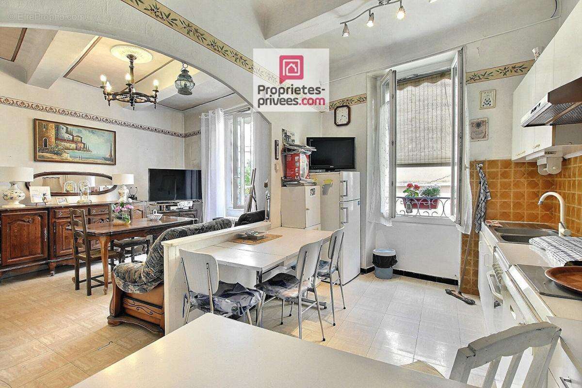 Appartement à PERTUIS