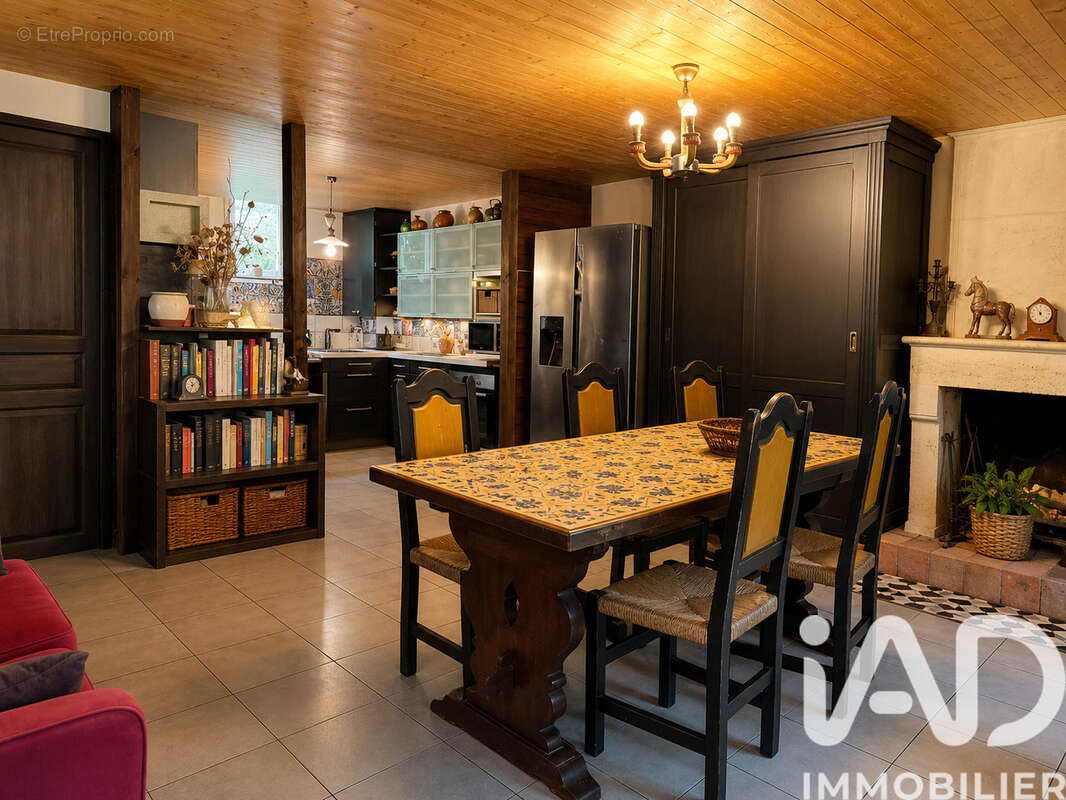Photo 2 - Maison à BARBEZIEUX-SAINT-HILAIRE