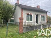 Photo 1 - Maison à LURCY-LEVIS