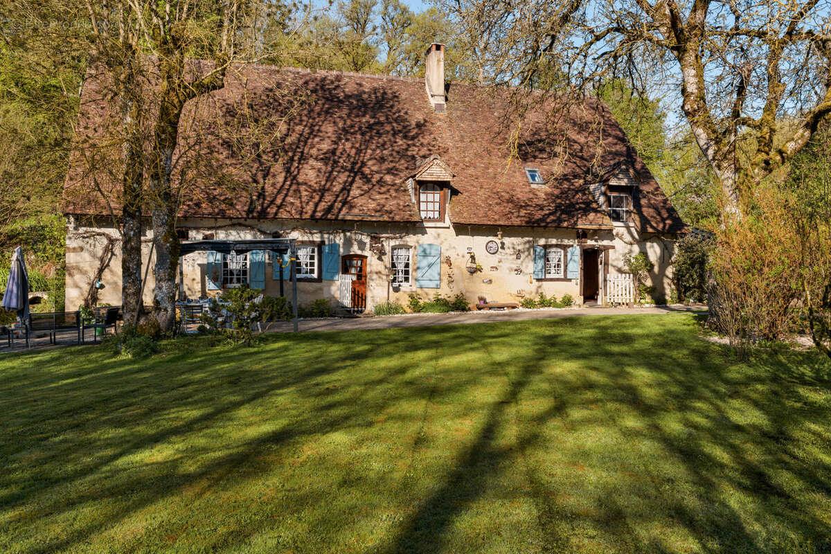 Maison à COSNE-COURS-SUR-LOIRE