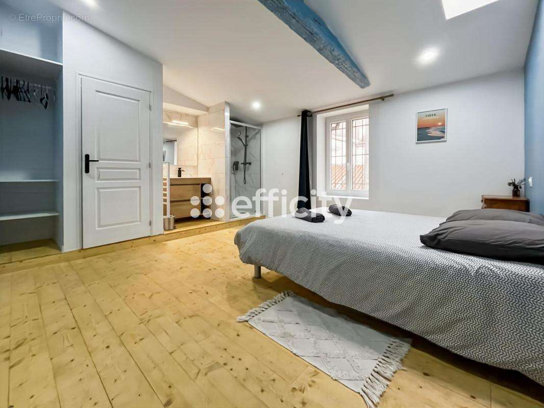 Appartement à COGNAC