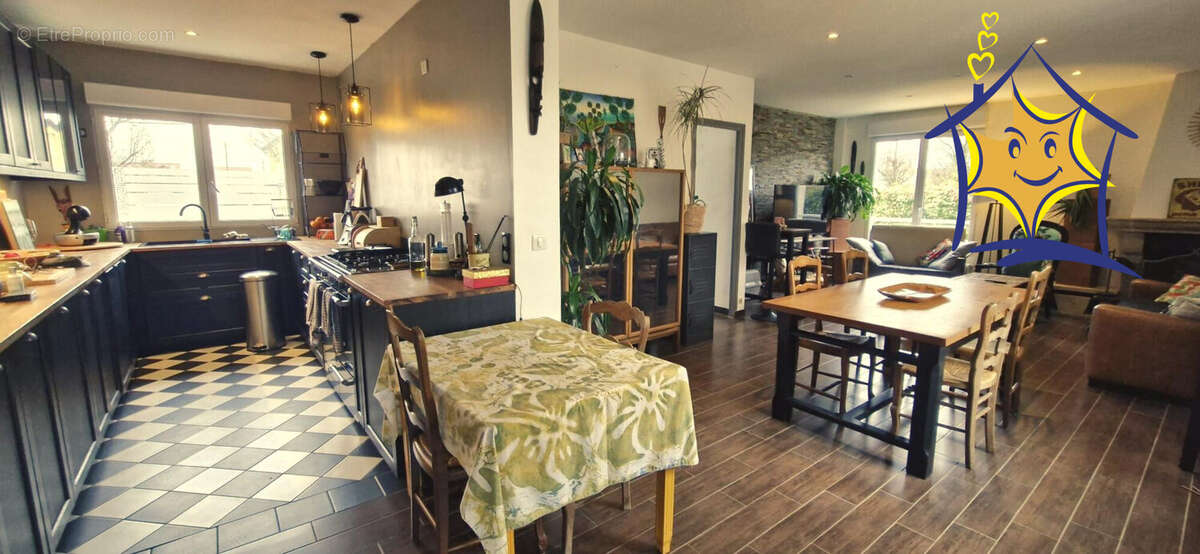 Maison à VIRY-CHATILLON