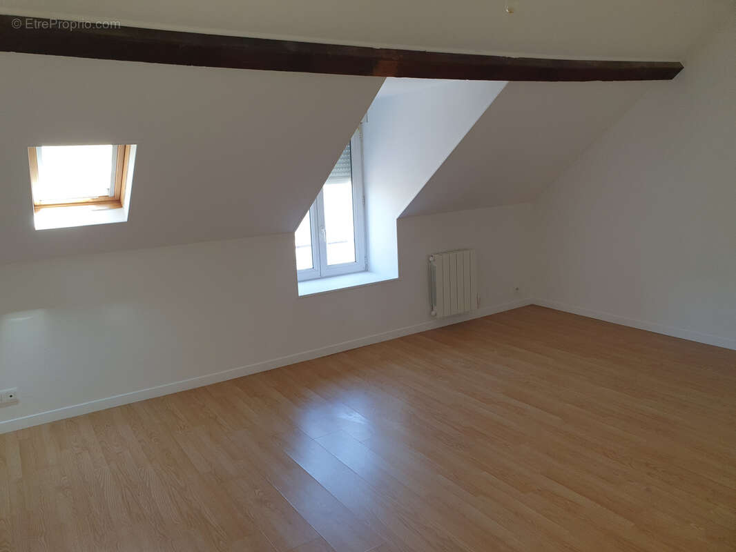 Appartement à CHARLEVILLE-MEZIERES