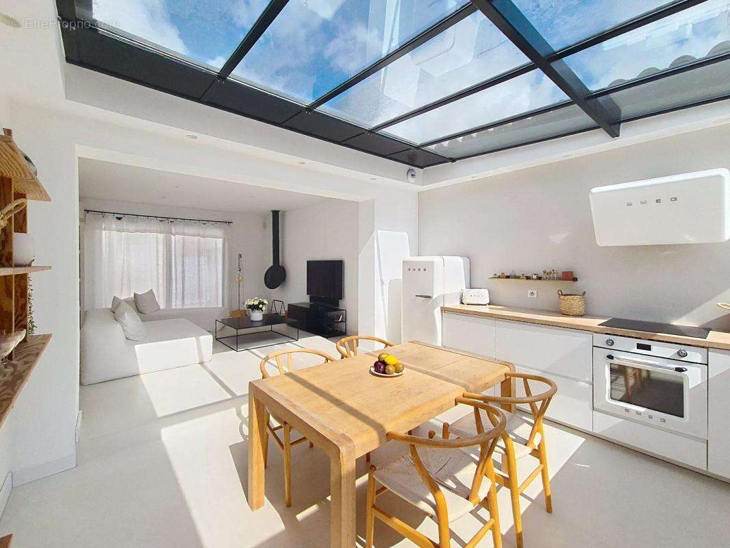 Maison à VILLENEUVE-LOUBET