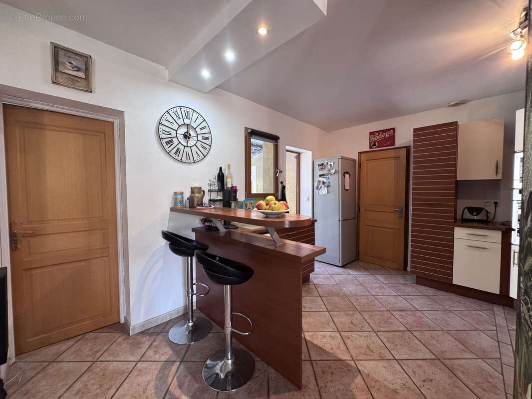 Maison à LA BATIE-ROLLAND