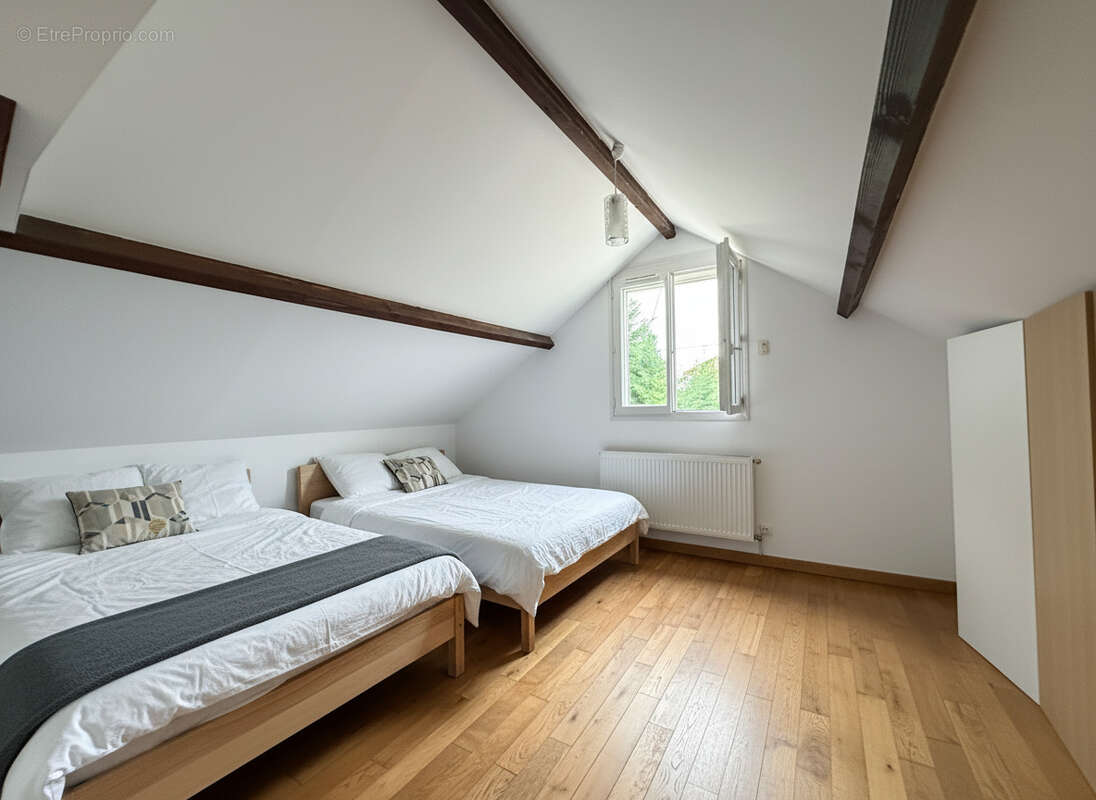 Maison à HOUILLES