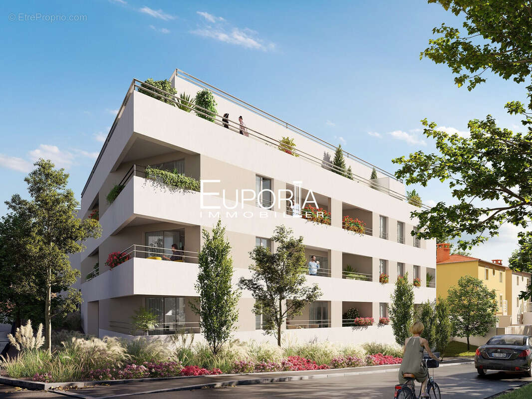 Appartement à SATHONAY-CAMP