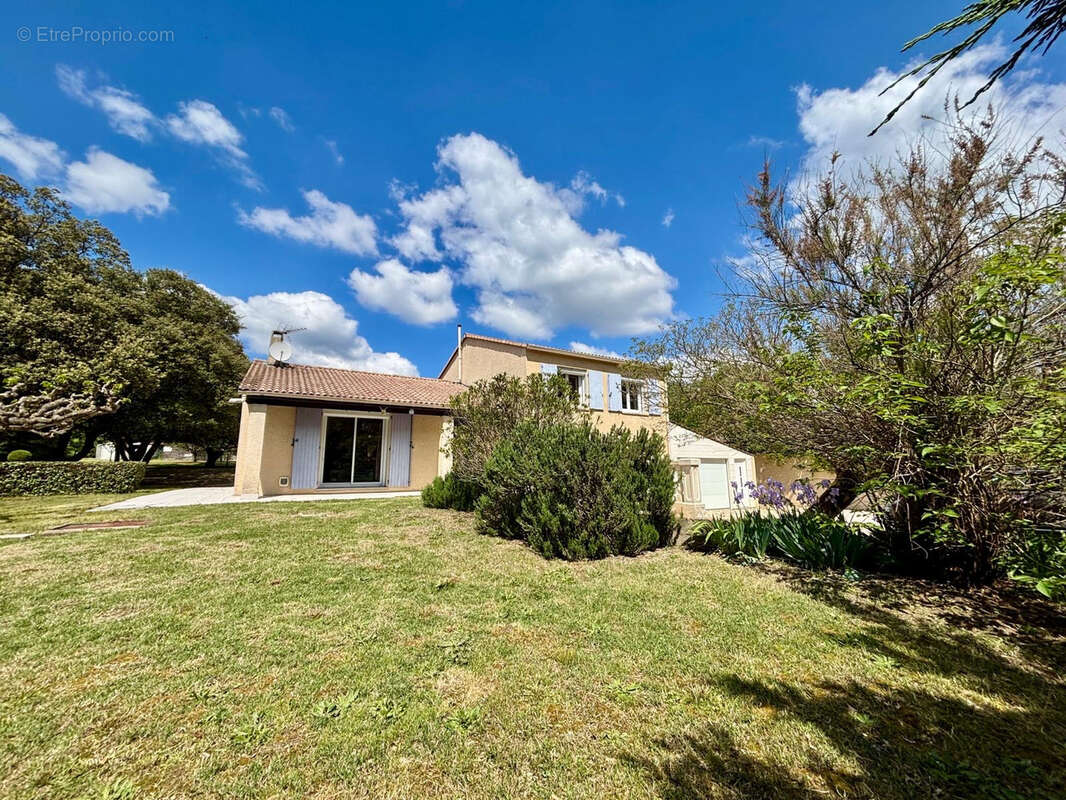 Maison à GRIGNAN