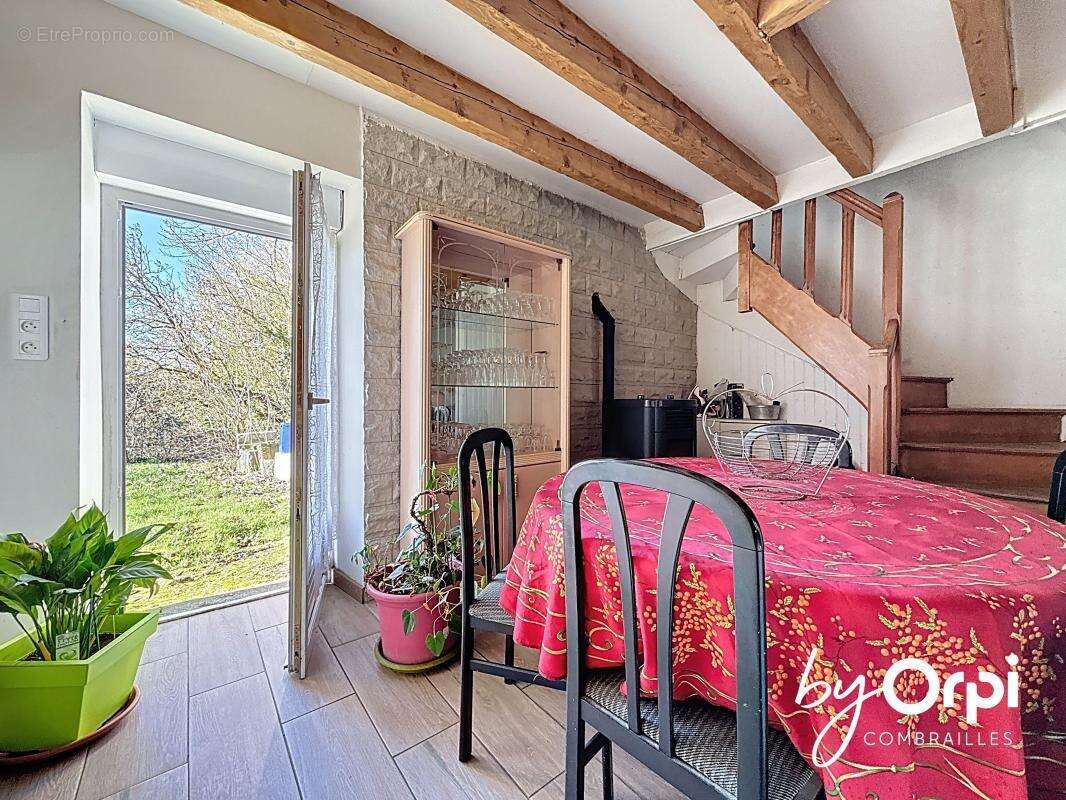 Maison à SAINT-ELOY-LES-MINES