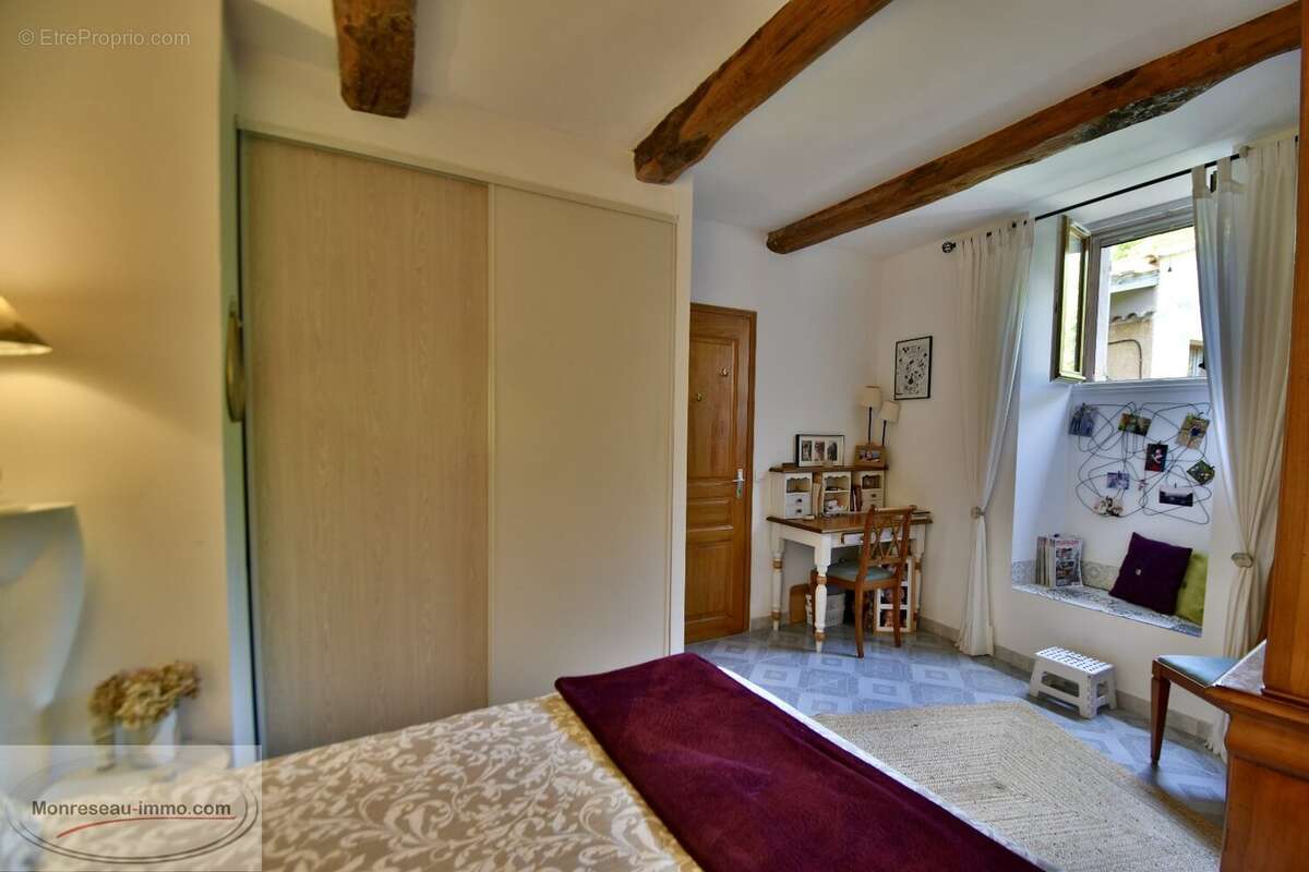 Appartement à LE ROURET