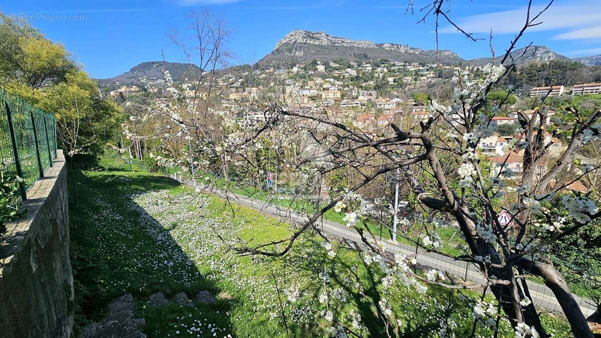Appartement à VENCE